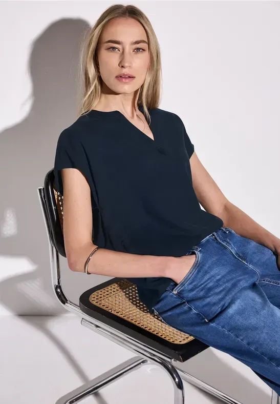 Bluse in Unifarbe