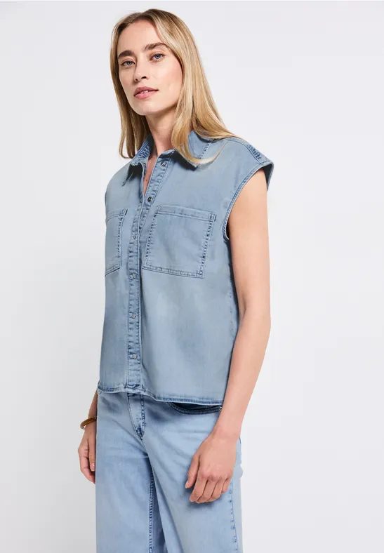 Jeansbluse im Bleached