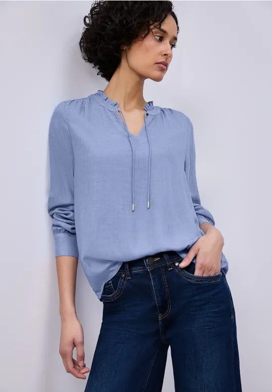 Bluse mit Rüschendetail