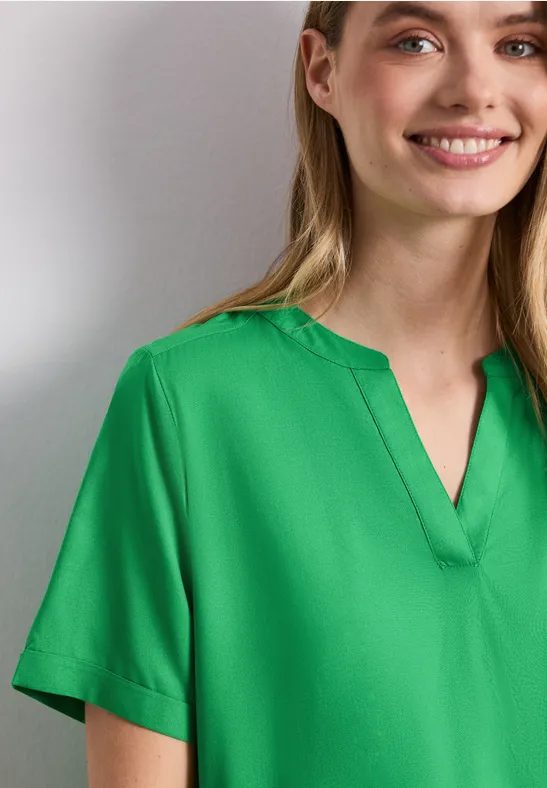 Kurzarm Bluse mit Turn