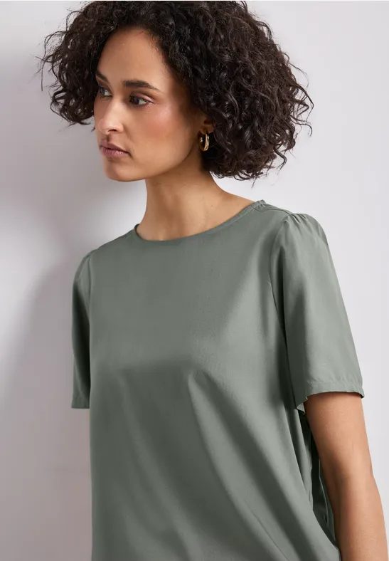Bluse mit Rundhals und kurzen Puffärmeln