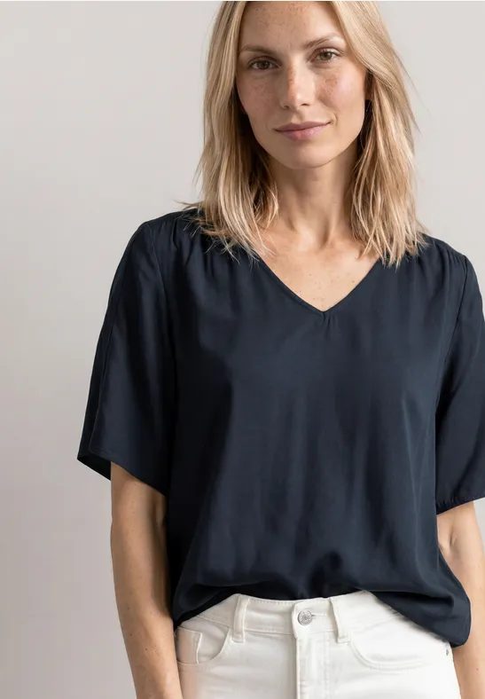 Kurzarm Blusenshirt mit V