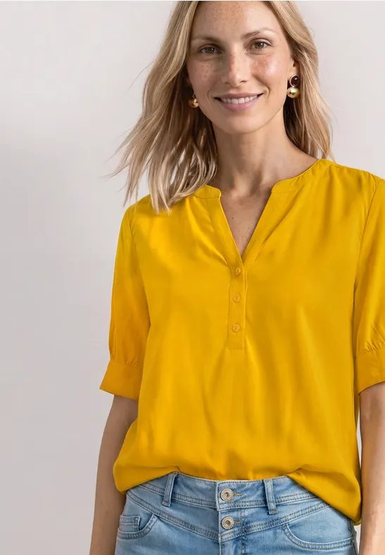 Kurzarm Bluse mit Split Neck und Elastiksaum