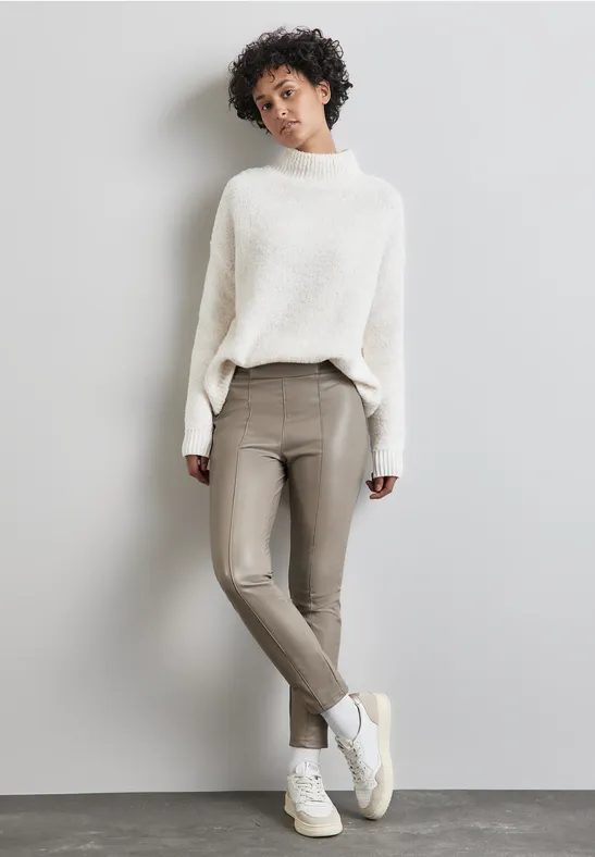 Beschichtete Hose