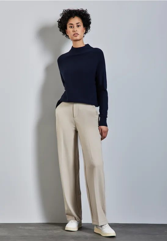 Straight Leg Hose