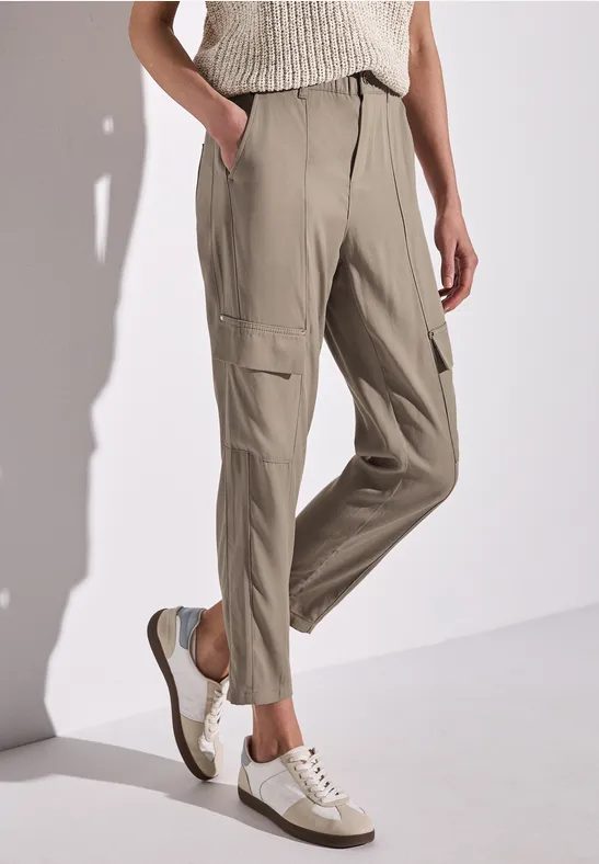 Paperbag Hose im Cargo