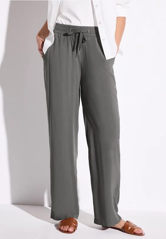 Wide Leg Hose