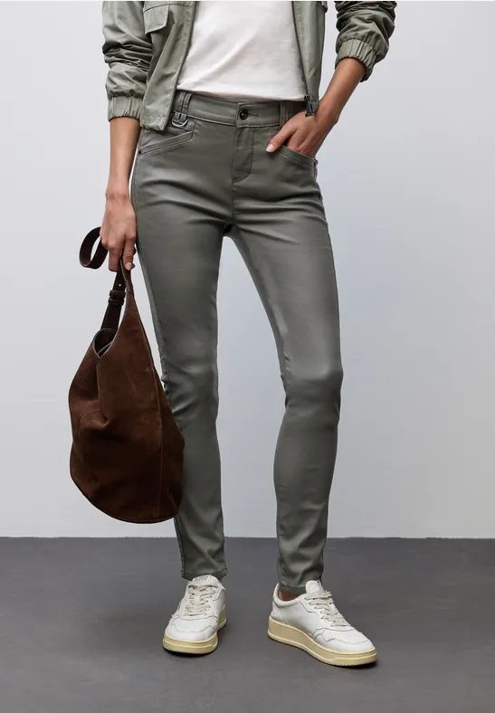 Slim Fit Coated Hose
