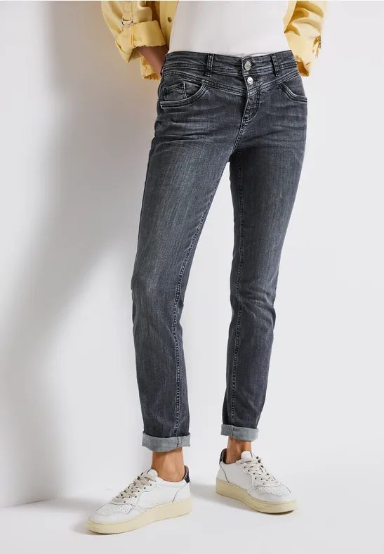 Casual Fit Jeans