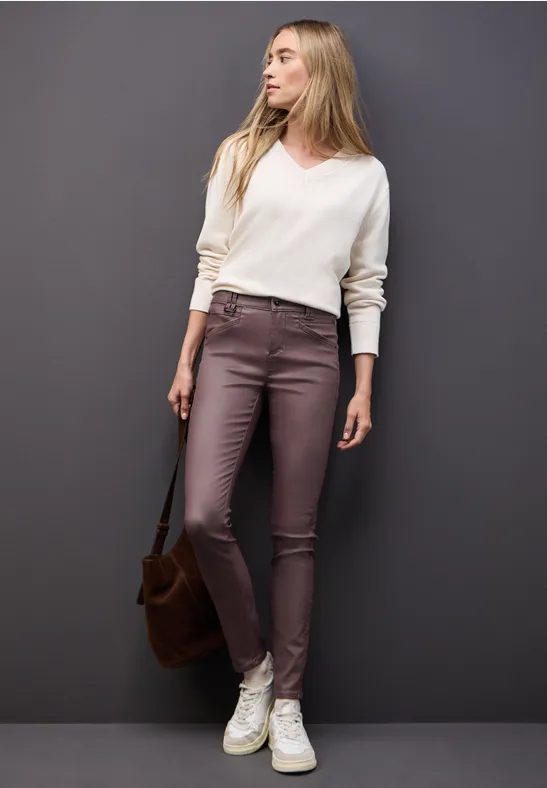 Slim Fit Coated Hose