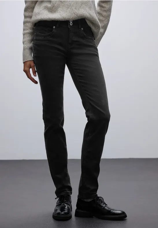 Casual Fit Jeans