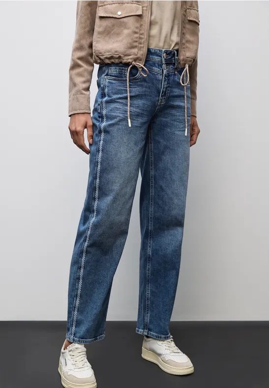 Jeans mit Gallonstreifen