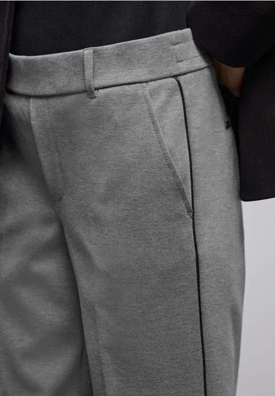Melange Chino mit Tape