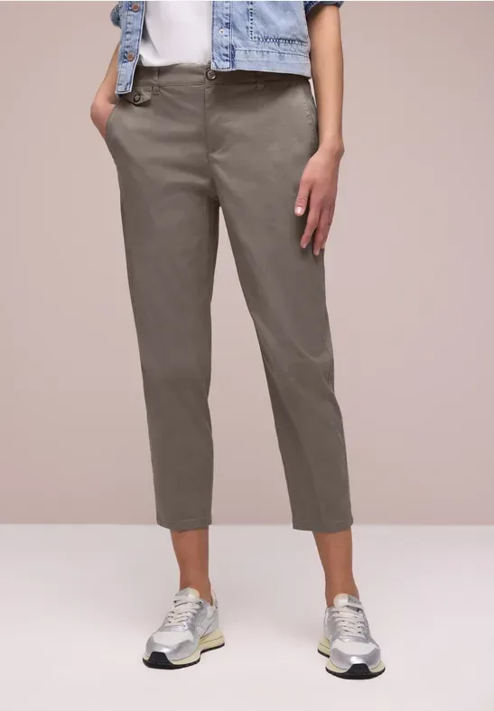 Chino im Casual Fit in softer Qualität