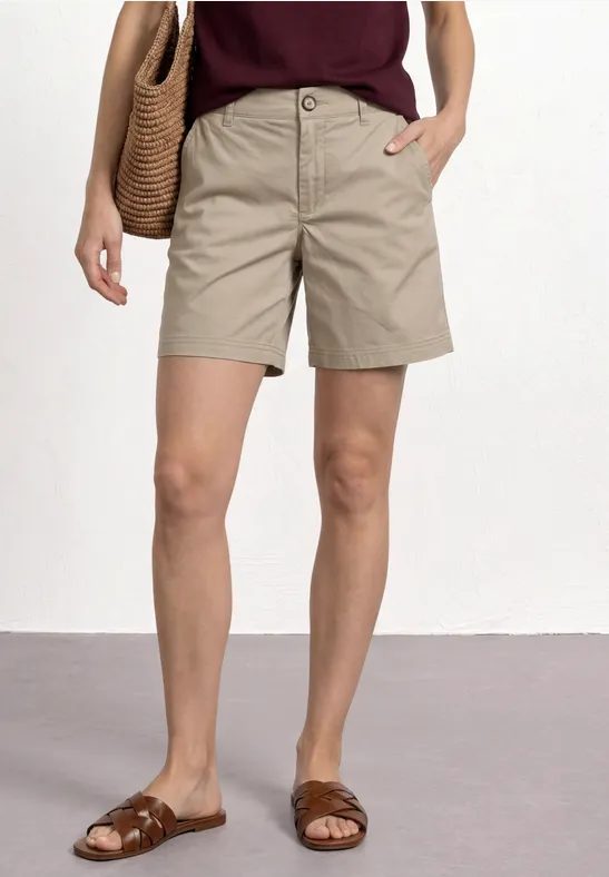 Mid Waist Chino Shorts im Casual Fit