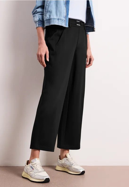 Straight Leg Hose mit Schnallendetail
