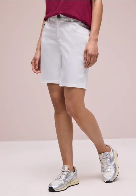 Mid Waist Bermuda in Satin