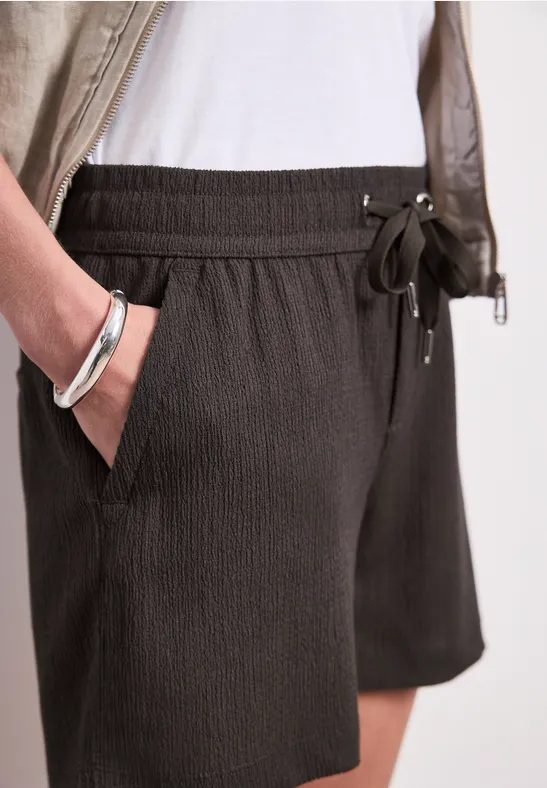 Shorts mit Struktur im Loose Fit