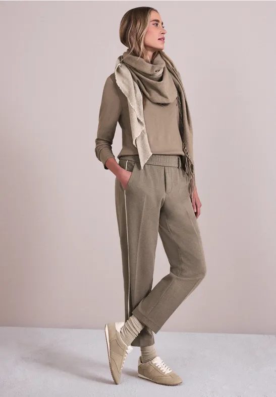 Slim Leg Hose