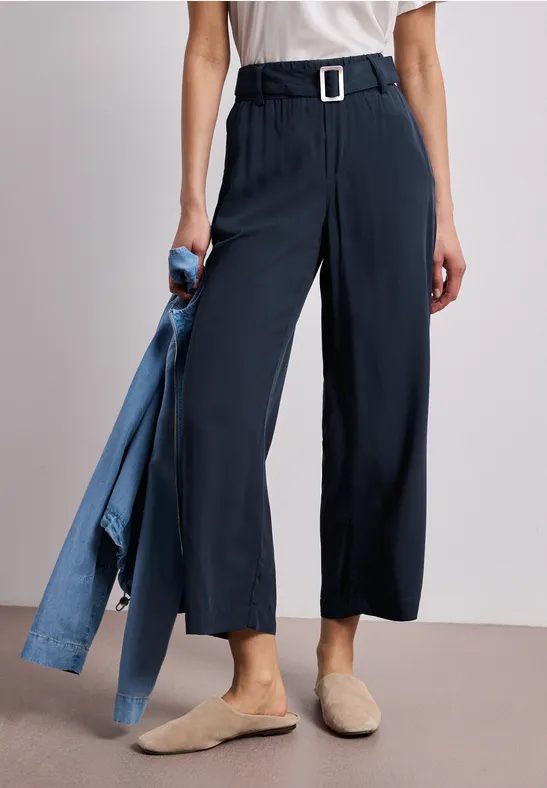7/8 Wide Leg Hose mit Gürteldetail