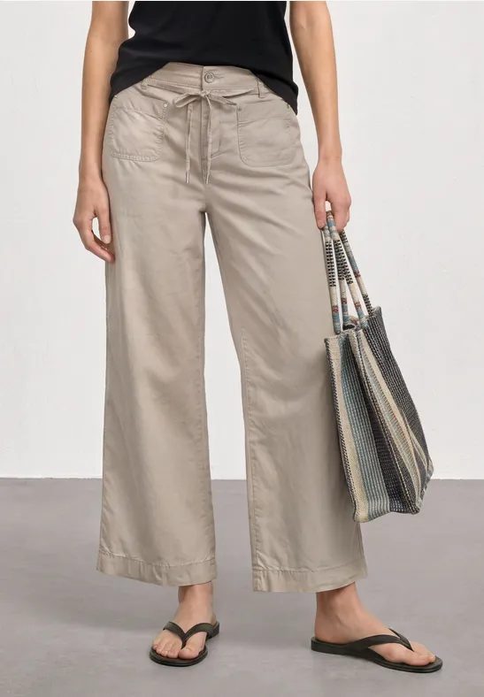 Straight Leg Hose in Washed