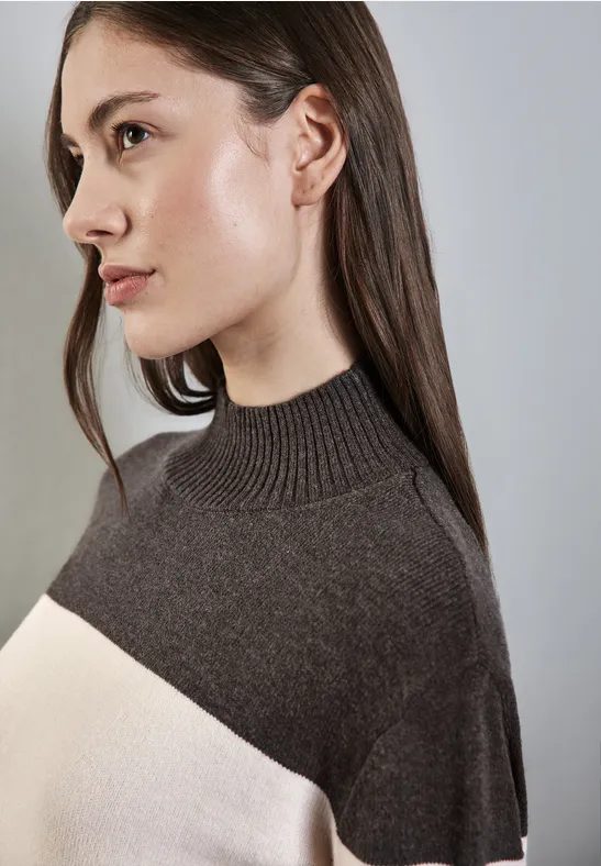 Gestreifter Pullover