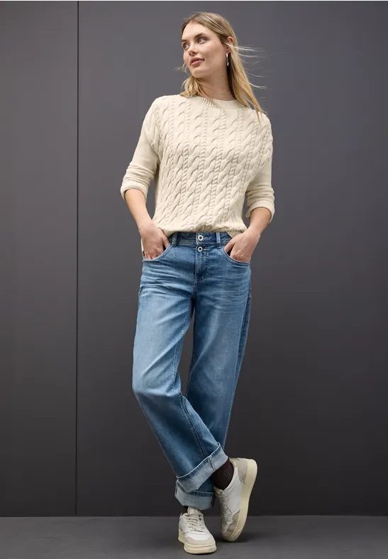 Pullover mit Zopfmuster