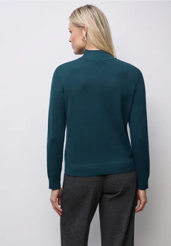 Turtleneck Pullover