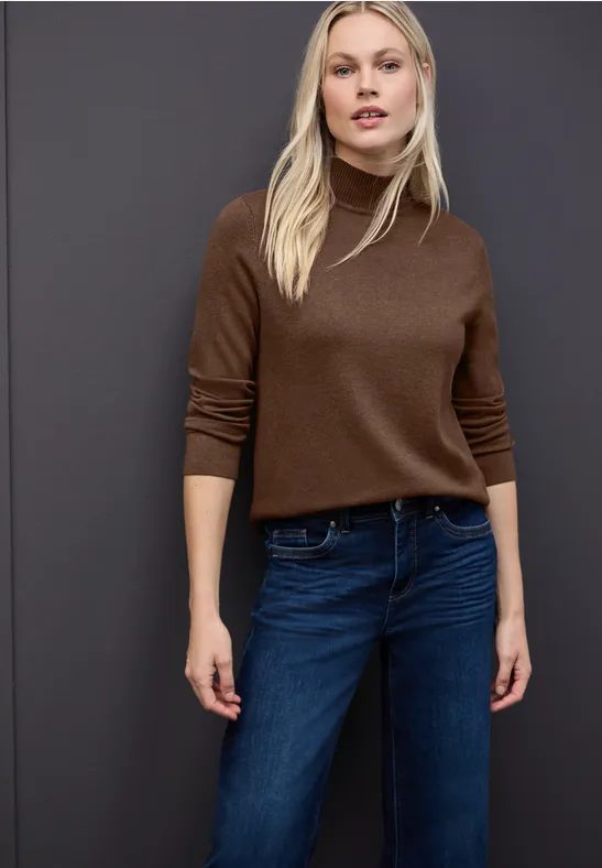 Turtleneck Pullover