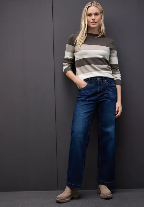Gestreifter Pullover