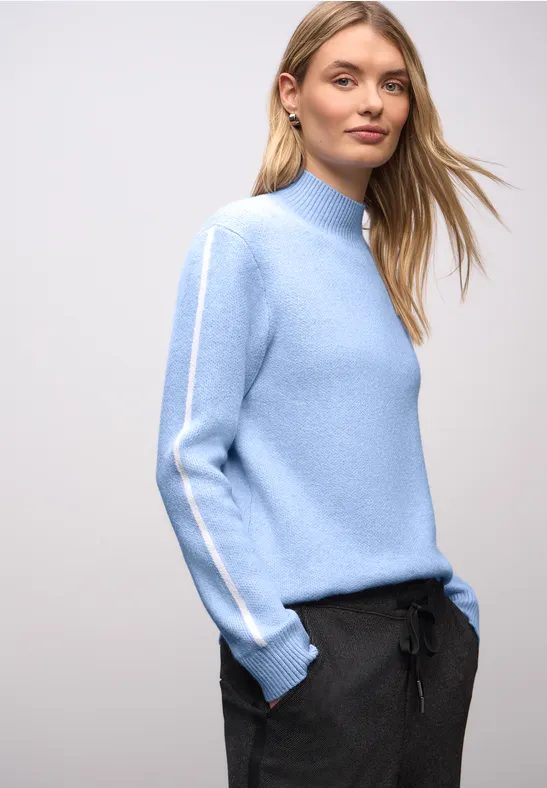 Pullover mit Tape