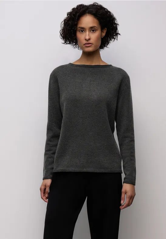 Pullover mit gerolltem Saum