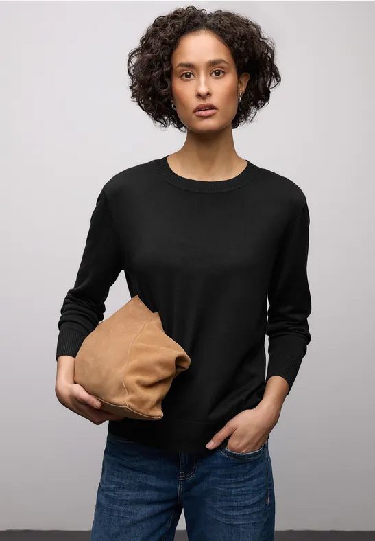 Basic Pullover