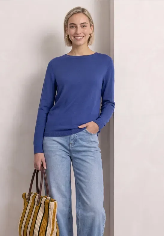 Basic Pullover mit U