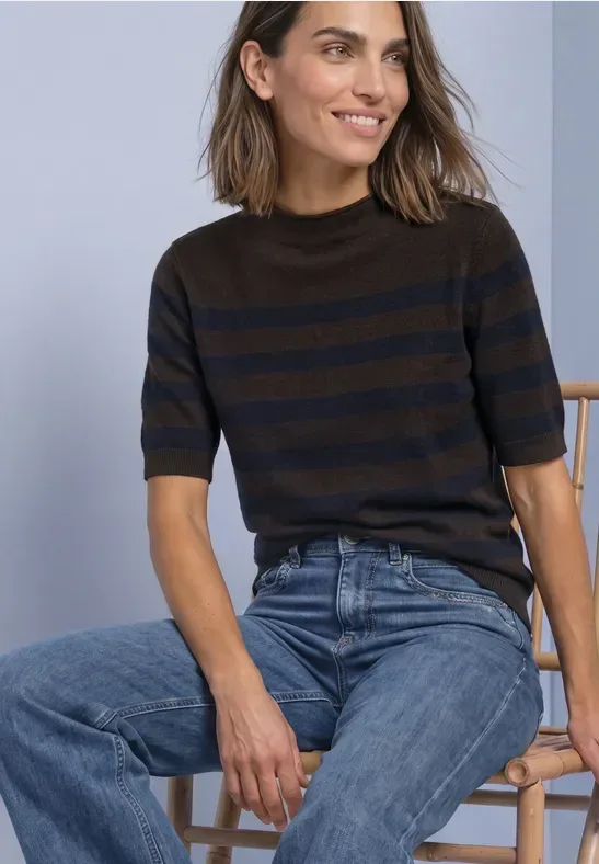 Kurzarm Pullover mit Turtle Neck