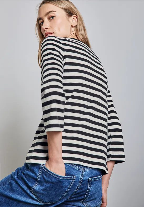 Gestreiftes Shirt