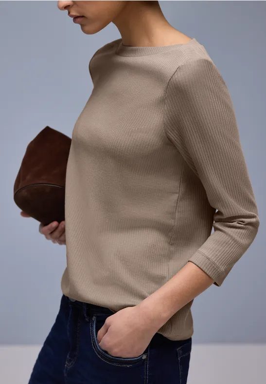 Shirt in Rippstruktur