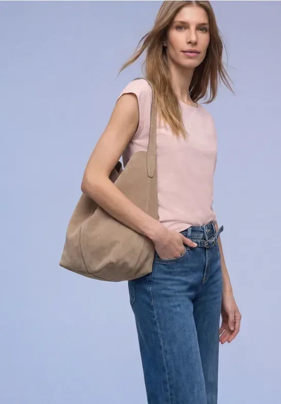 Basic Shirt mit U