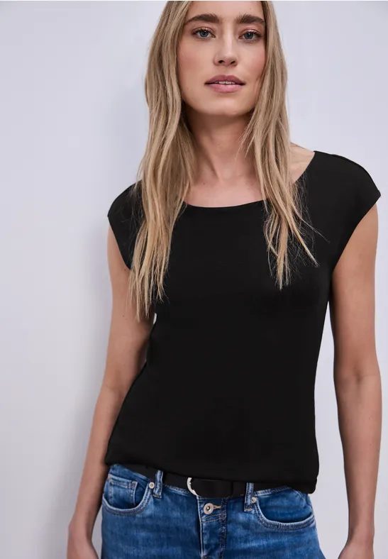Basic Shirt mit U