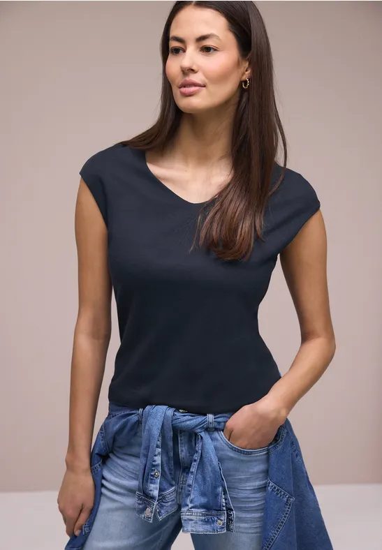 Ärmelloses Shirt mit Diamantausschnitt