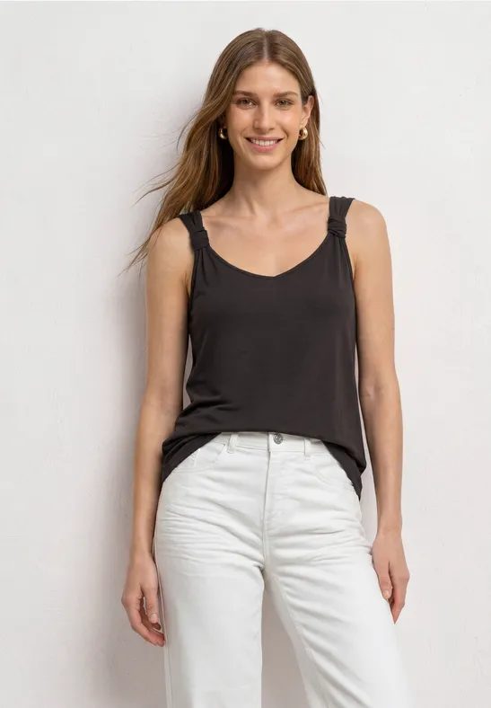 Top mit V