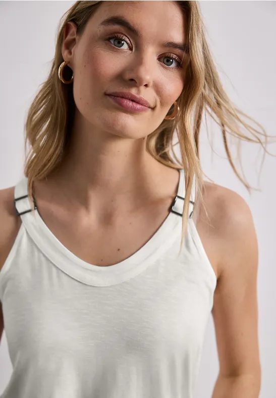 Top mit V