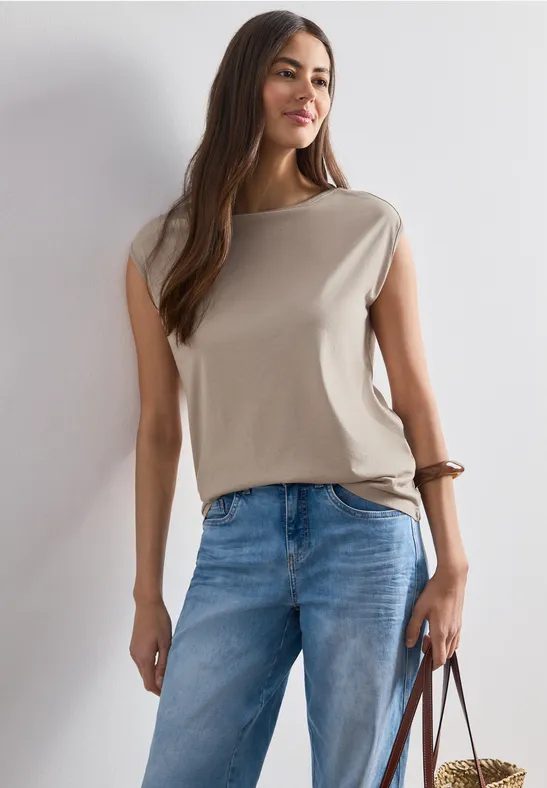 Basic Shirt mit U