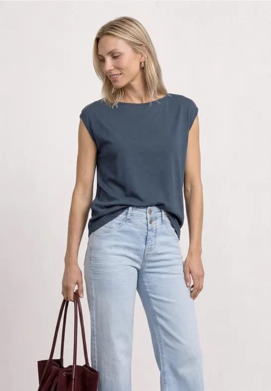 Basic Shirt mit U