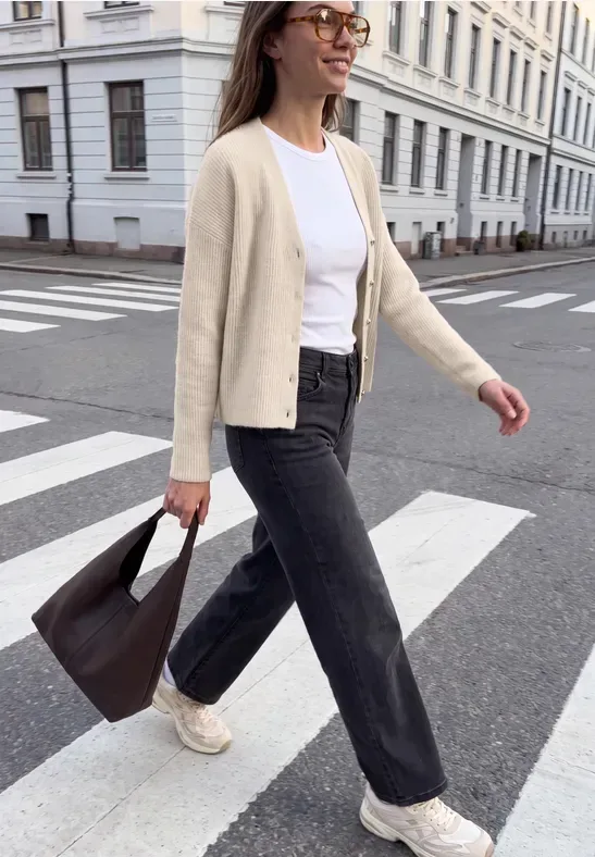 Cardigan mit V-Neck und Knopfleiste