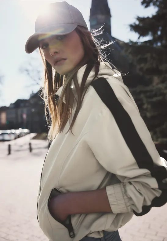 Windbreaker mit Tapedetails