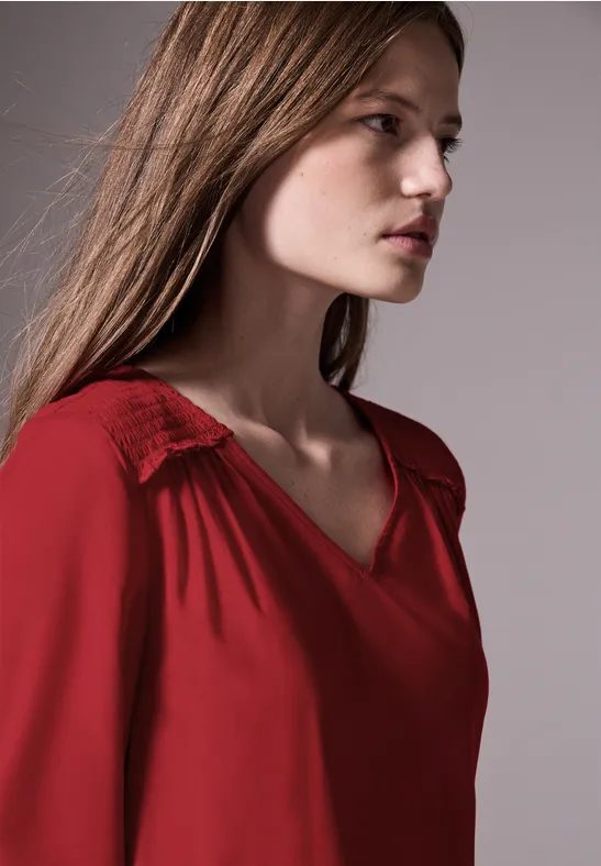Bluse mit Smock