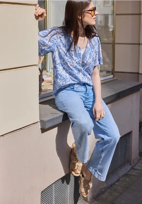 Bluse mit V