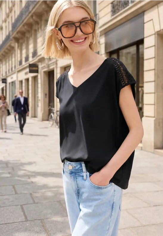 Blusenshirt mit V