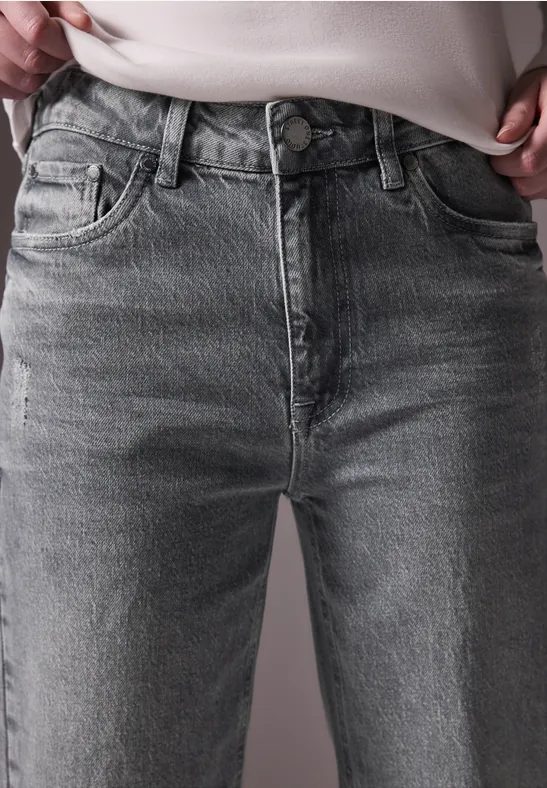 Straight Leg Jeans